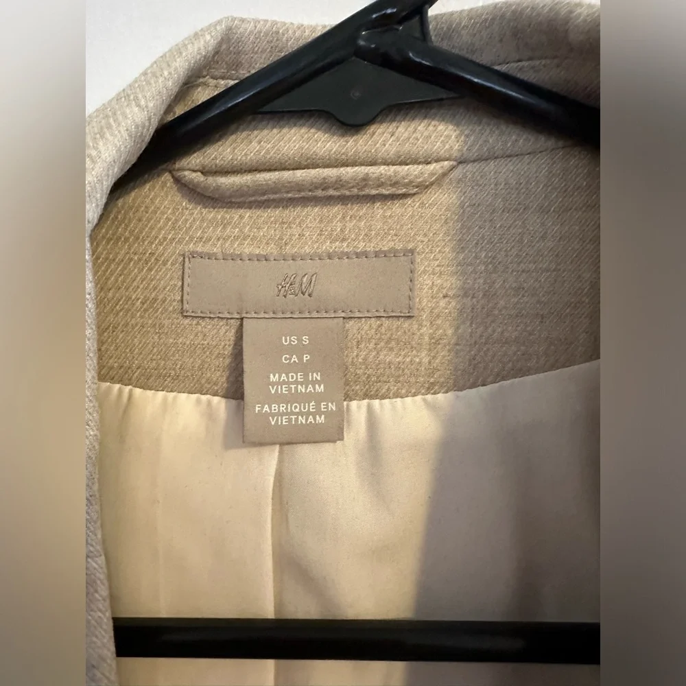 H&M blazer - Picture 3 of 3